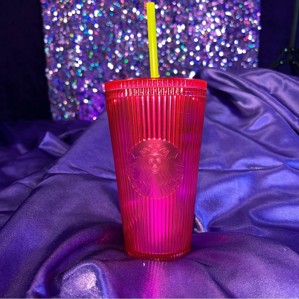 Starbucks 16 oz Grande Pleated Cold Cup Tumbler Neon Hot Pink Summer 2023 Short